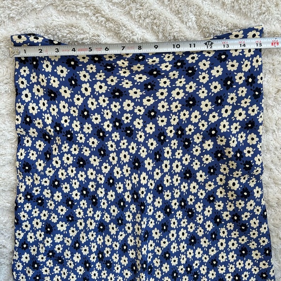 Vtg 90s Tessuto Floral Maxi Skirt in Blue and Cream - Picture 3 of 7
